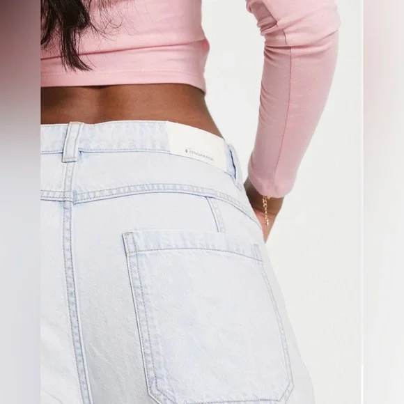 Stradivarius baggy cargo jean in light blue - Picture 3 of 5